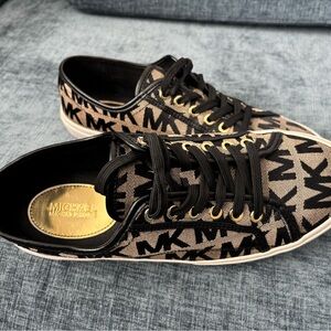 Michael Kors Black & Tan MK Logo Low-Top Sneakers
